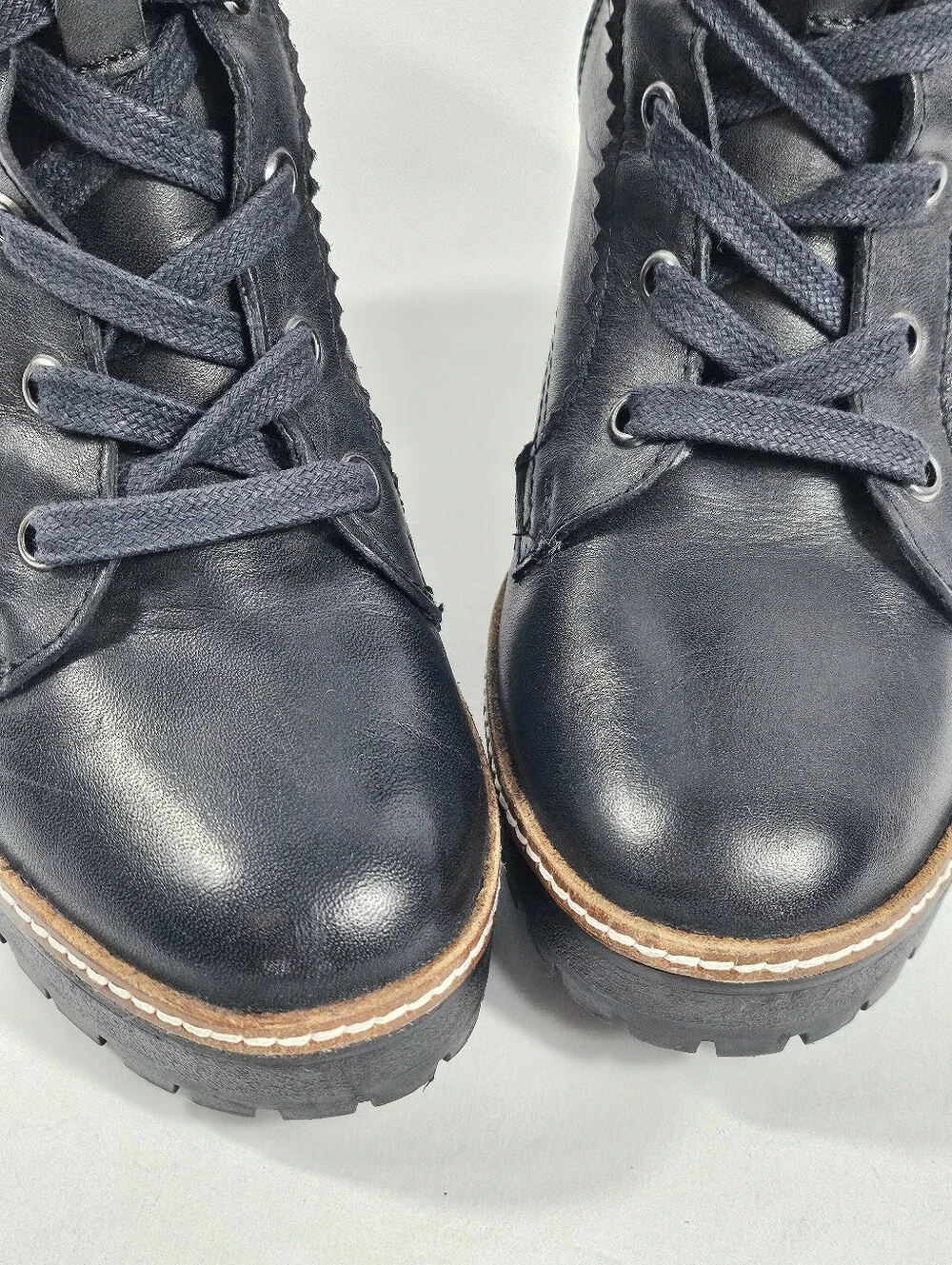 Chelsea & Violet Lexie Black Leather Lace-Up Block Heel Lug Sole Ankle Boot - Picture 4 of 16